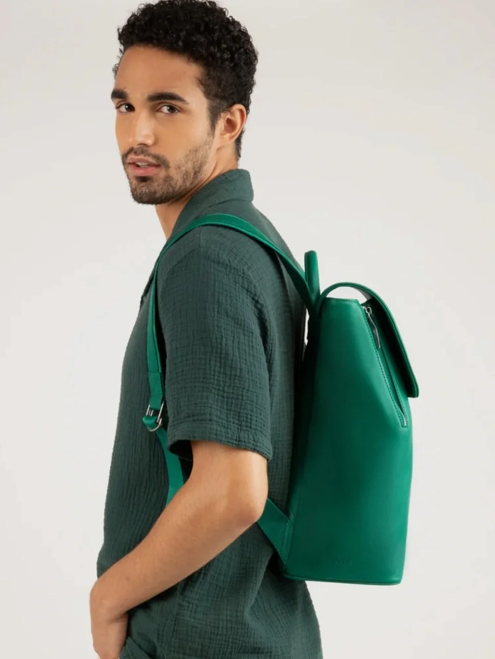 Matt & Nat FABIMINI VEGAN BACKPACK - ARBOR in *Oatmeal and Gold